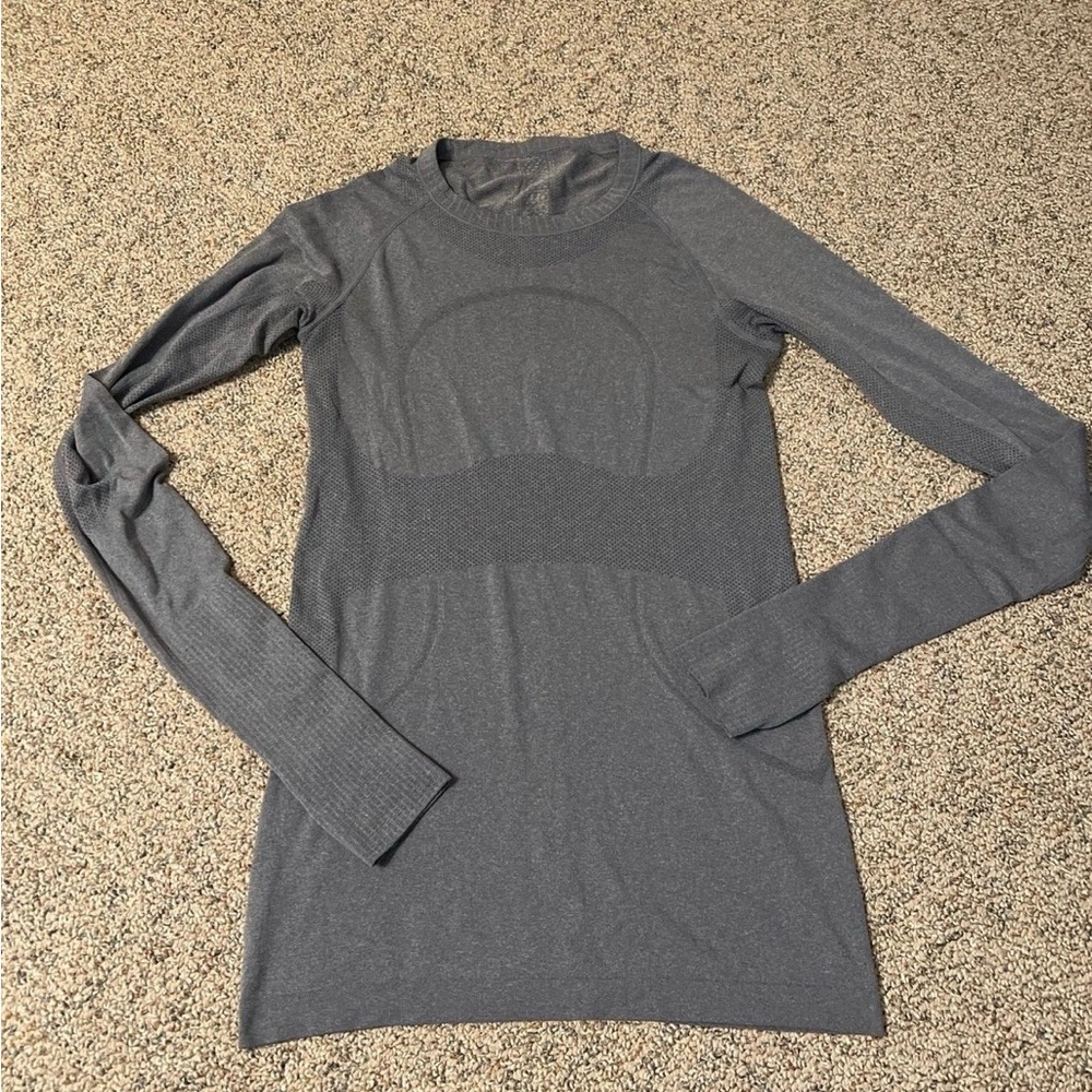 lululemon athletica Gray Long Sleeve Top